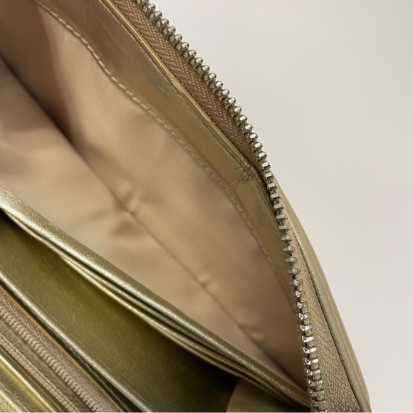 Coach Womens Wallet Zip Around Accordion Off White Metallic Gold Leather #0693 - Picture 14 of 15